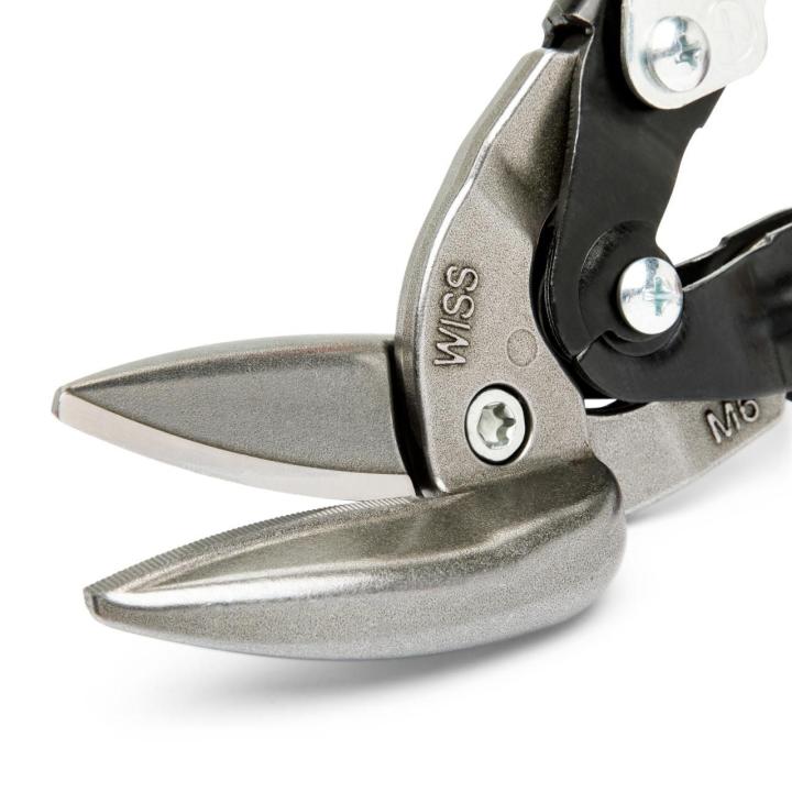 Close up image of the blades of the Crescent M6R