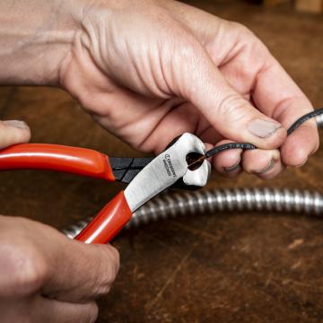 Pliers 2