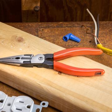Pliers